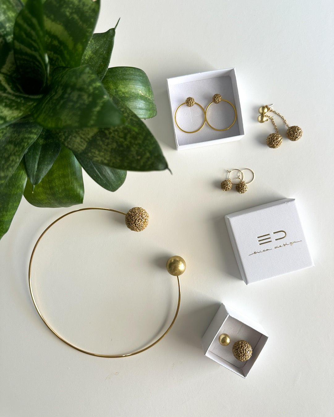 bulb | gold
