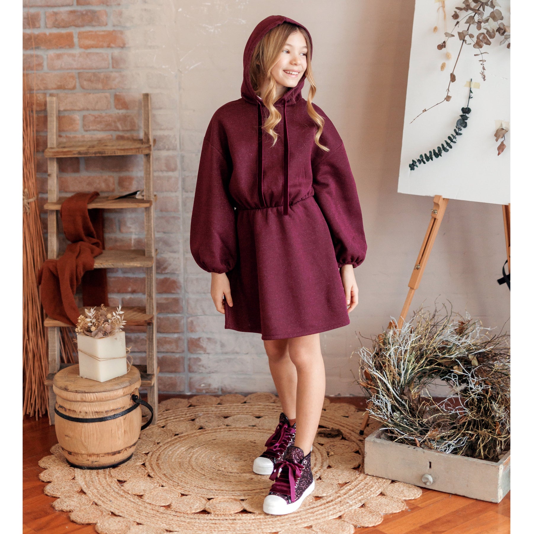 ABITO FELPA LUREX CON CAPPUCCIO