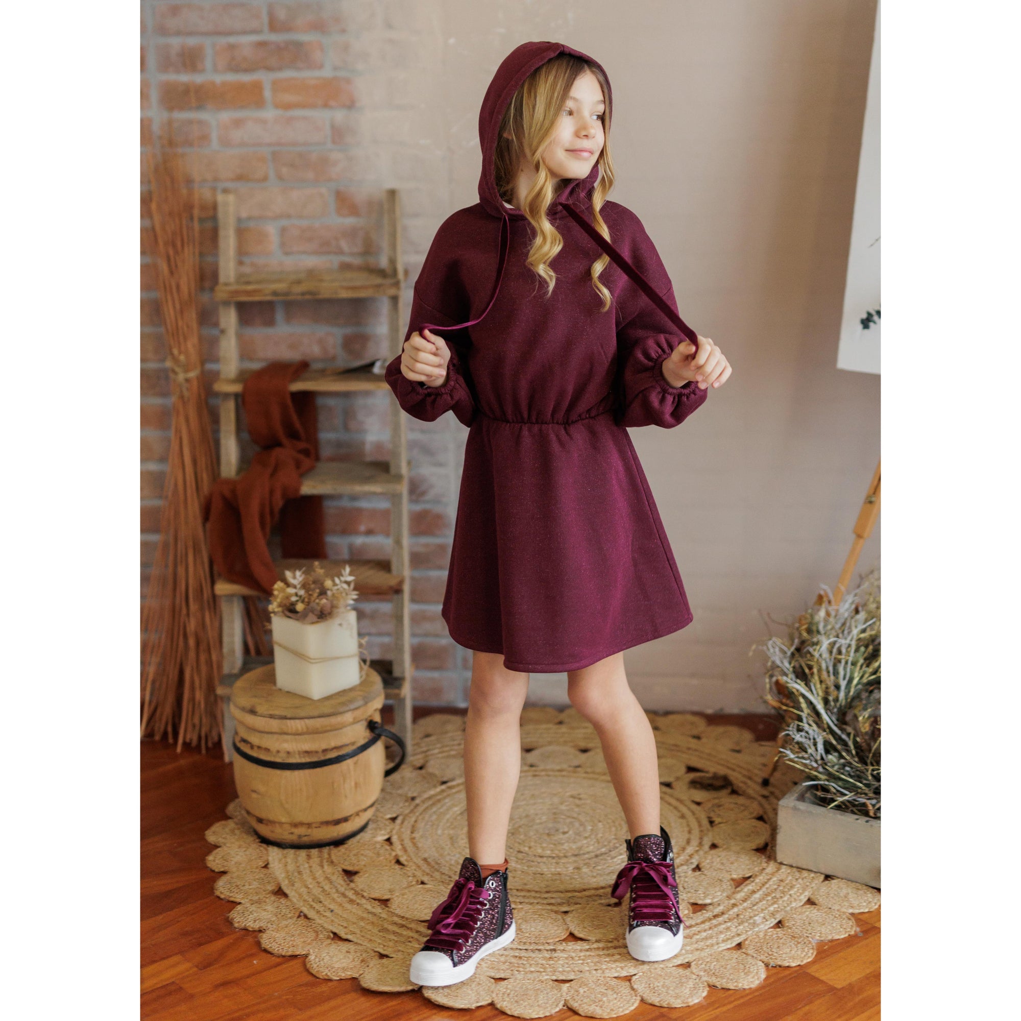 ABITO FELPA LUREX CON CAPPUCCIO