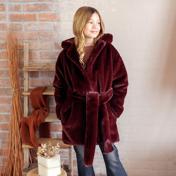 CAPPOTTO ECOPELLICCIA CON CAPPUCCIO