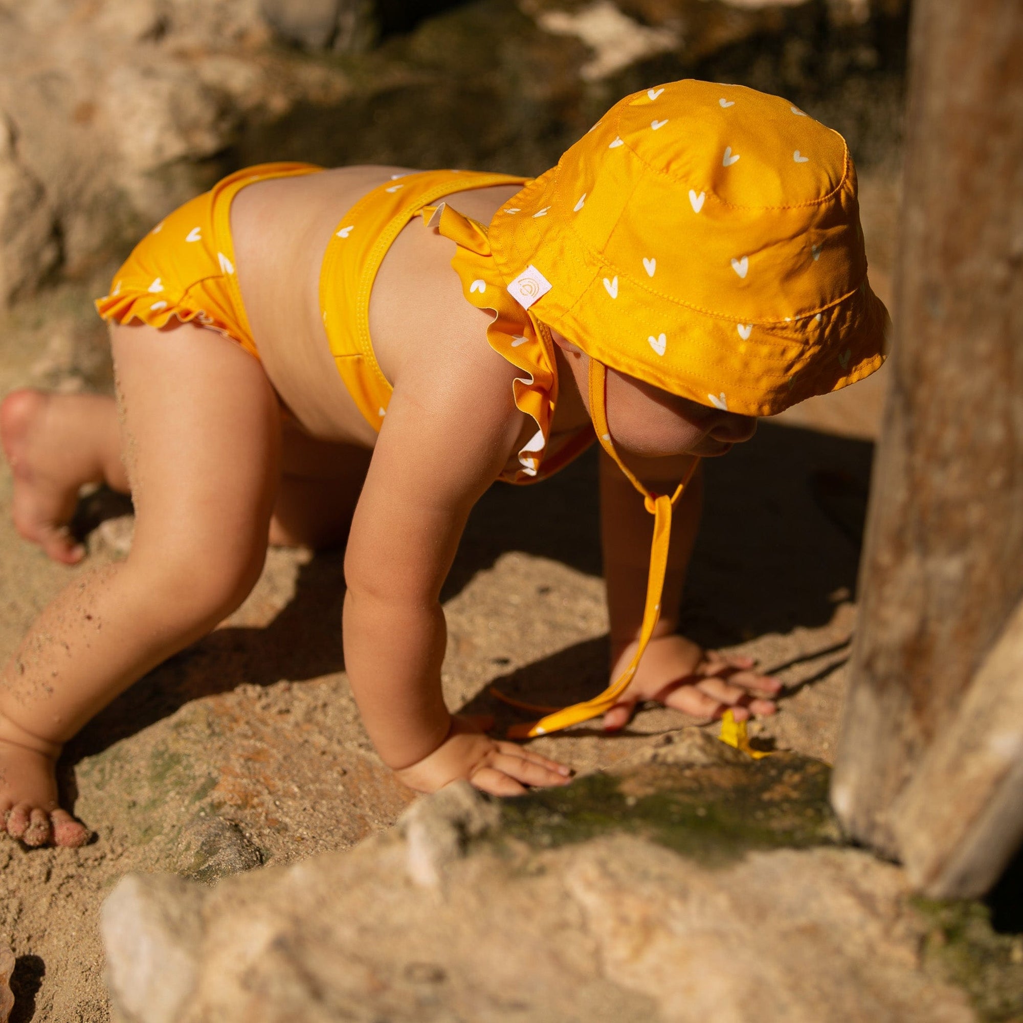 UV-zonnehoedje-oranje-hartjes-swim-essentials-3