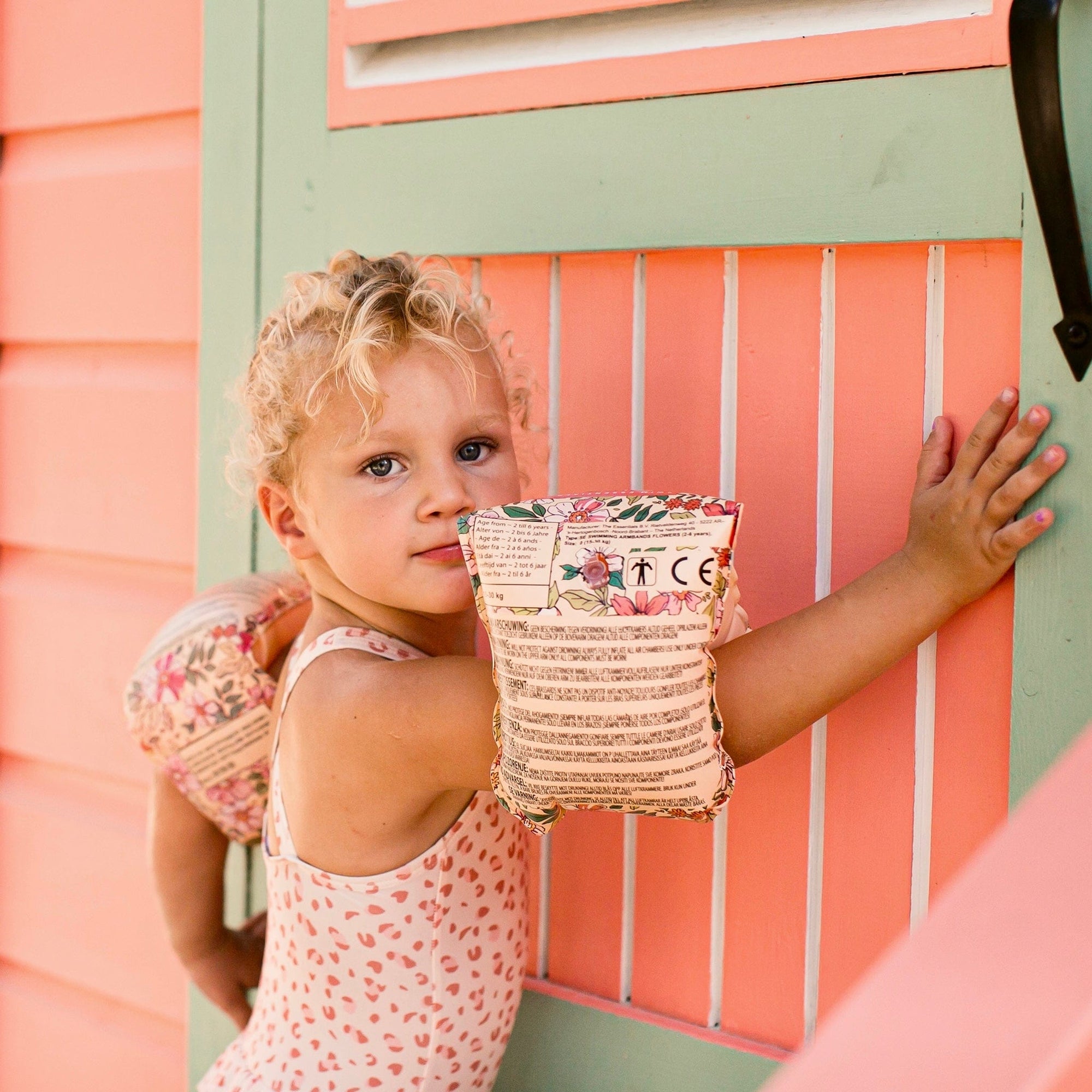 zwembandjes-0-2-jaar-blossom-swim-essentials-7