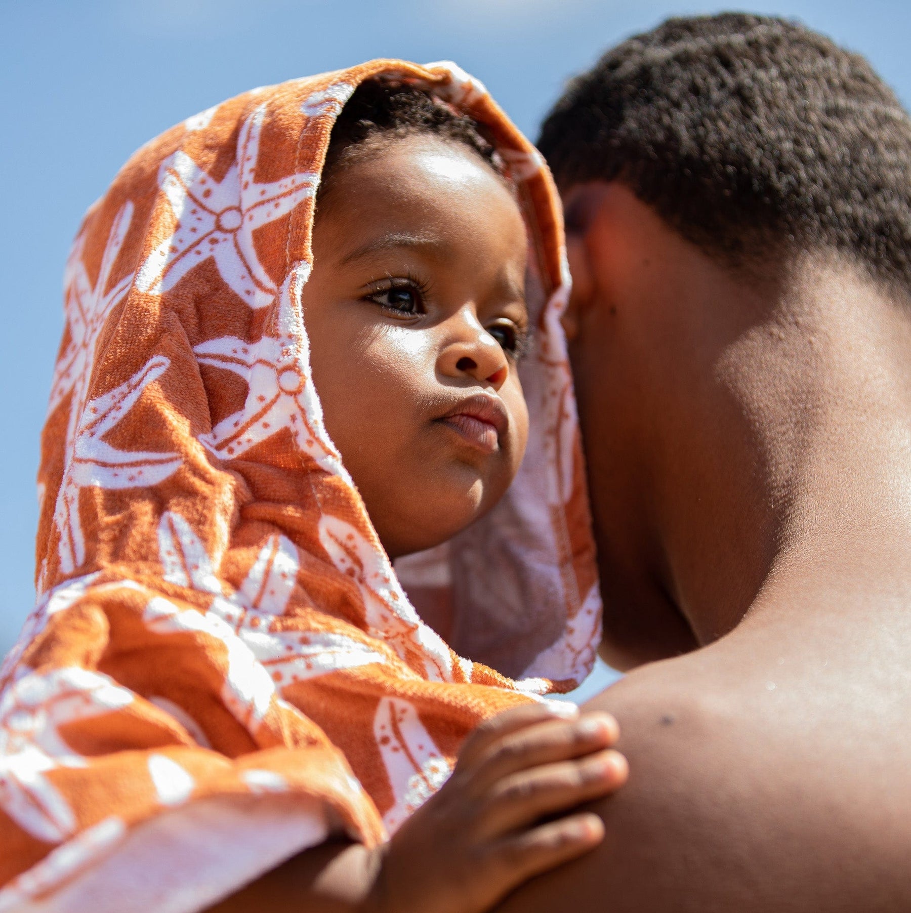 strandponcho-50x50-seastar-swim-essentials-4