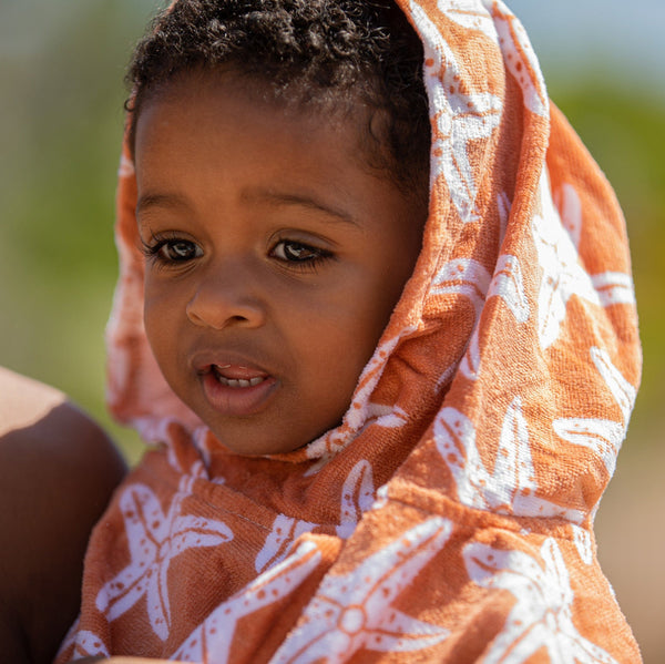 strandponcho-50x50-seastar-swim-essentials-5