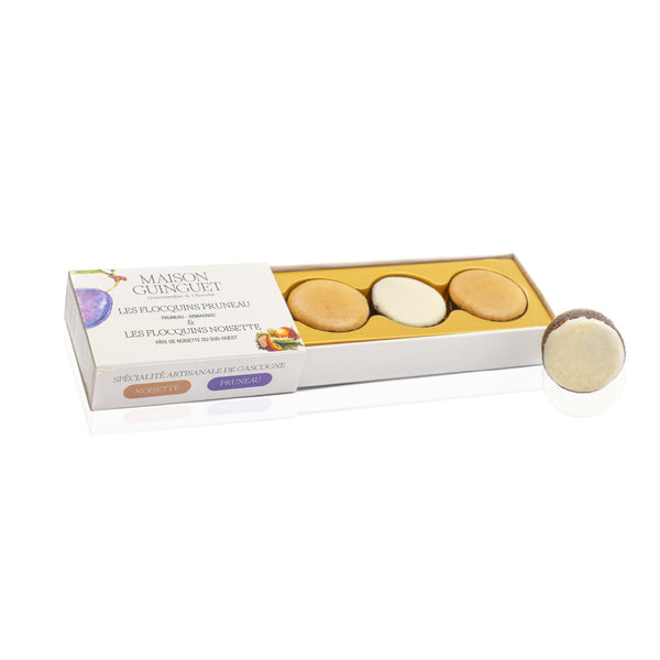 HAZELNUT FLORAL SNACKS (3 pieces) AND PRUNE FLORAL SNACKS (2 pieces)