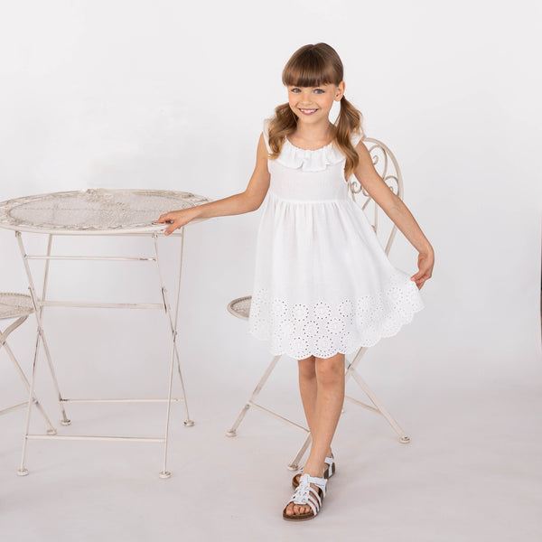 abito in garza con ricamo