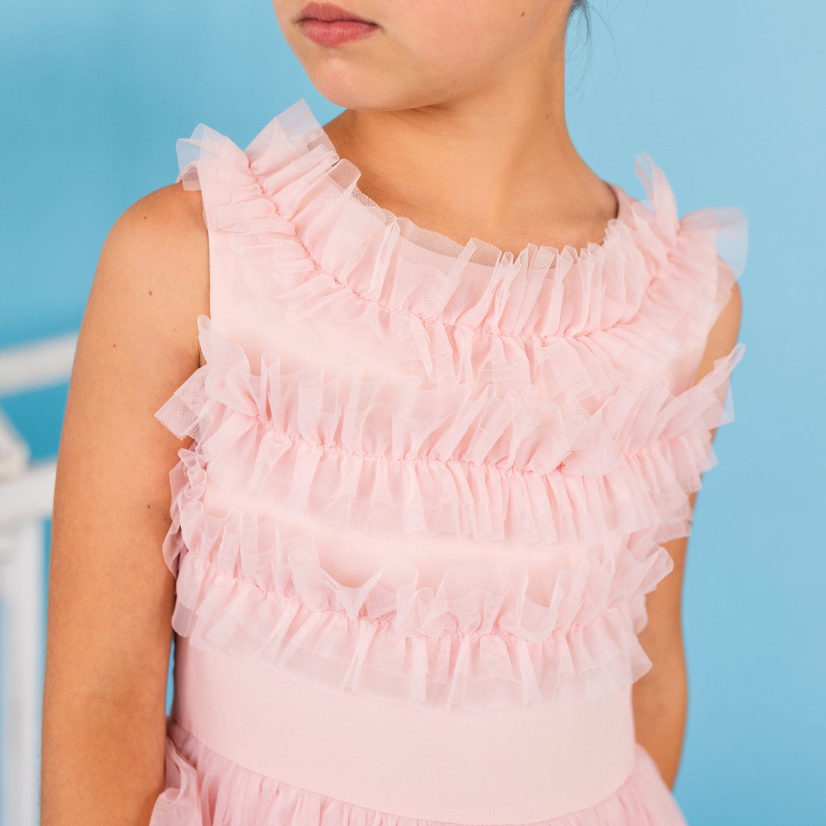 abito con rouches di tulle