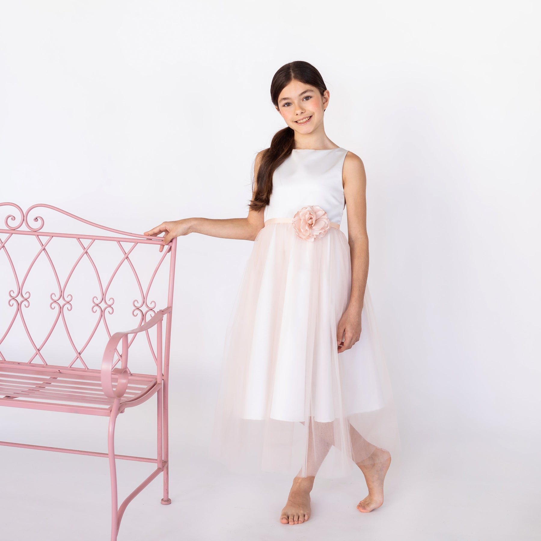 abito in tessuto mikado e gonna tulle rosa