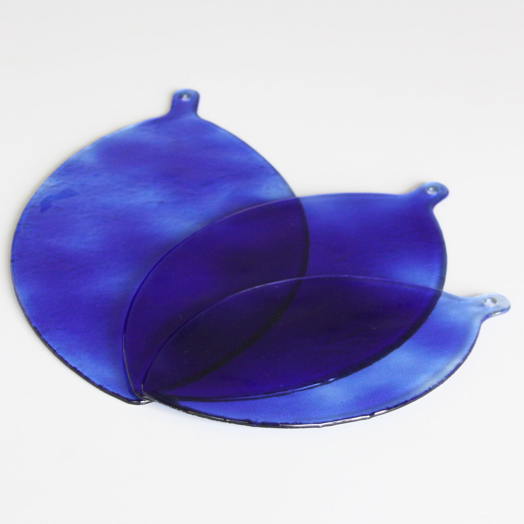 GLASS LEAVES