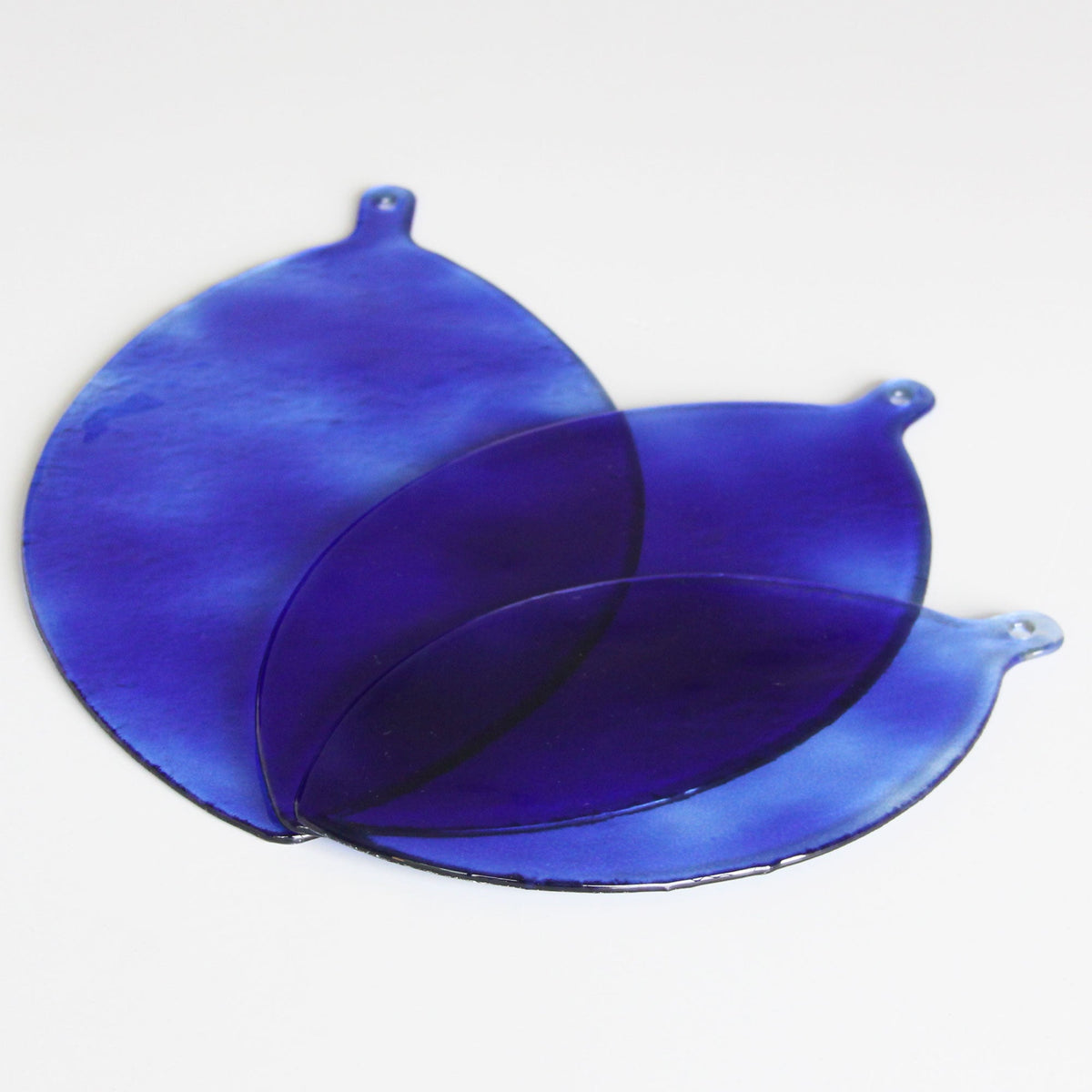 GLASS LEAVES