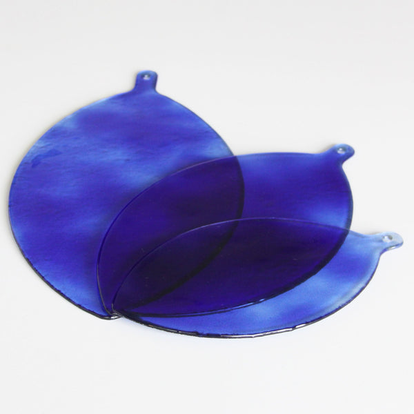 GLASS LEAVES