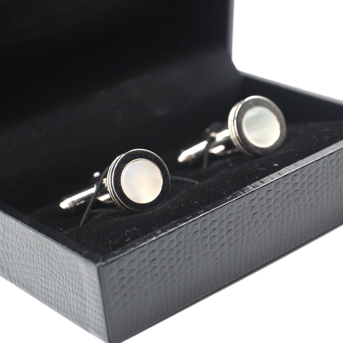 Boutons de manchette ronds en nacre