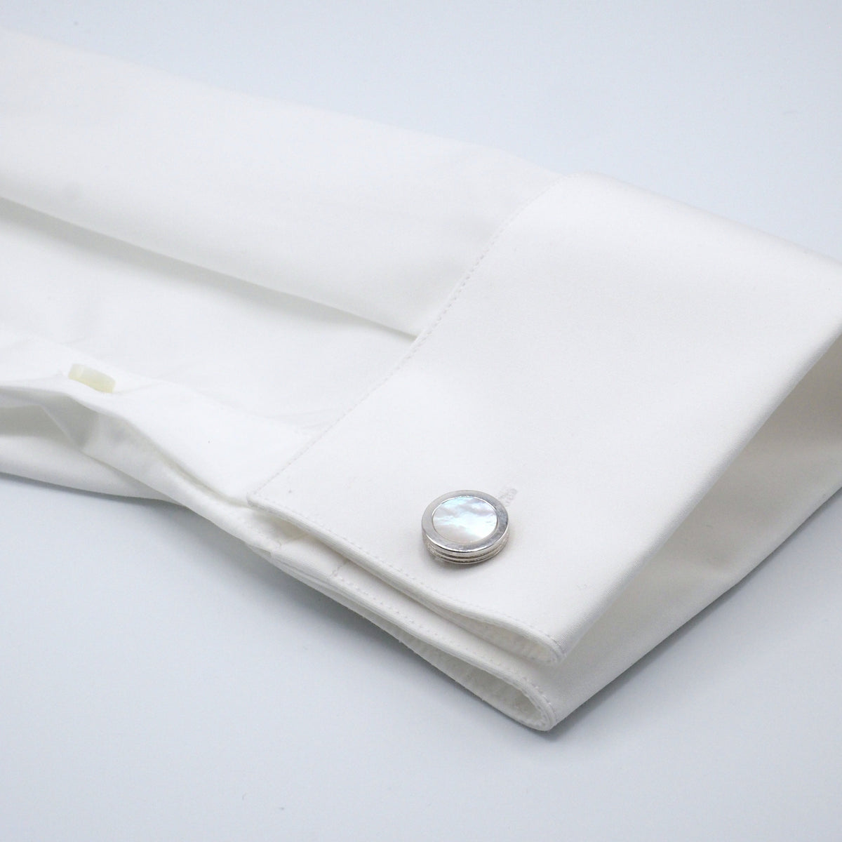 Boutons de manchette ronds en nacre