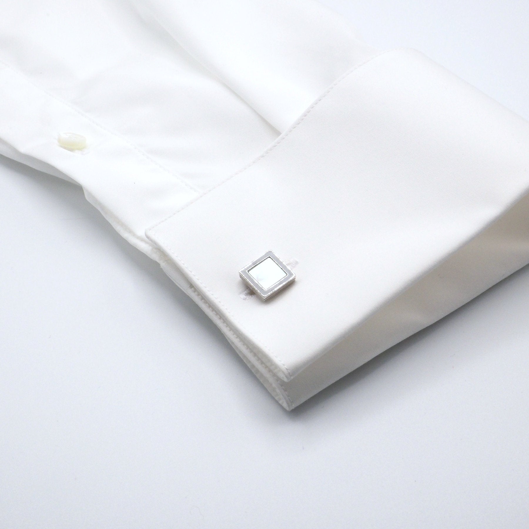 Elegantní čtvercové manžetové knoflíky z perleti
