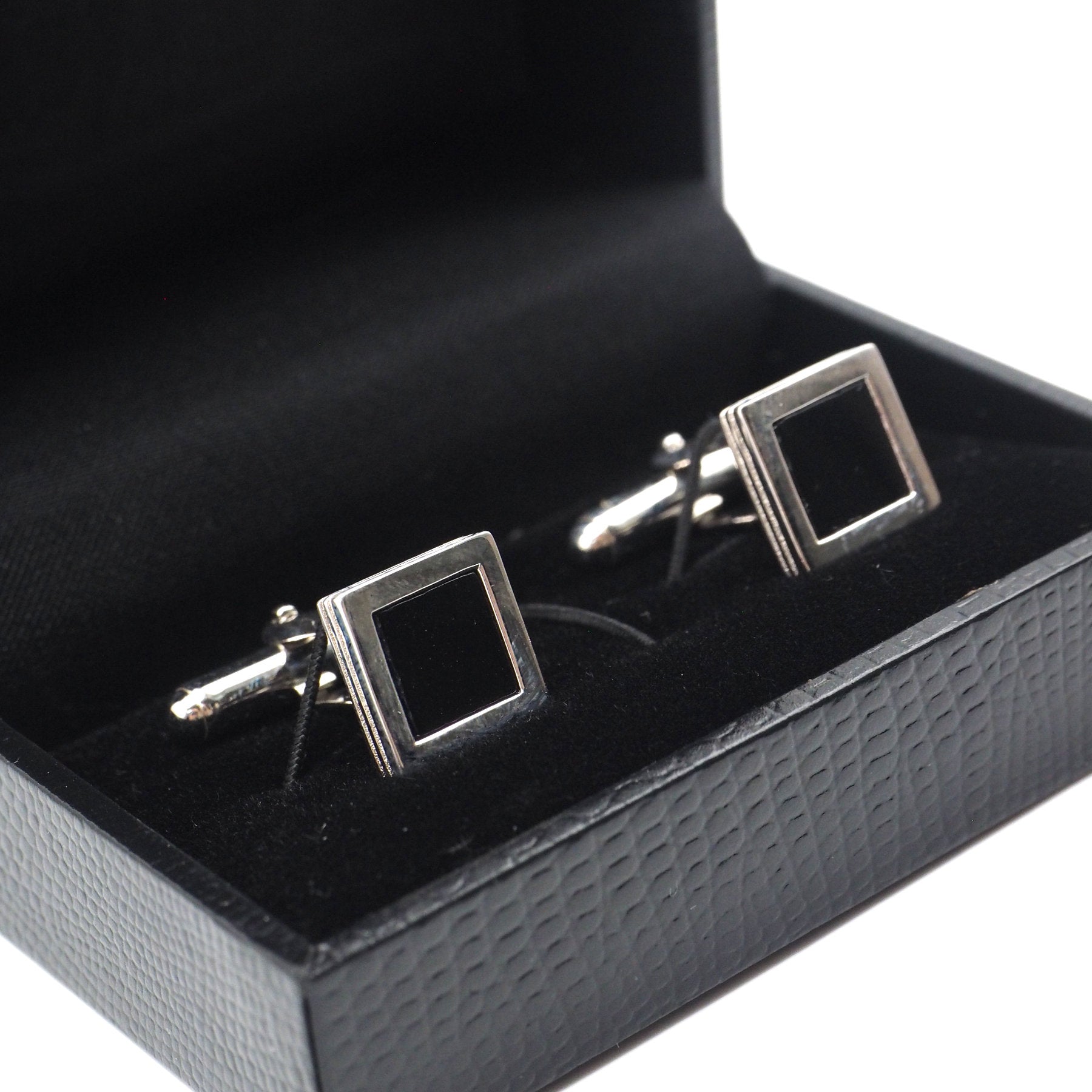 Elegant black square cufflinks
