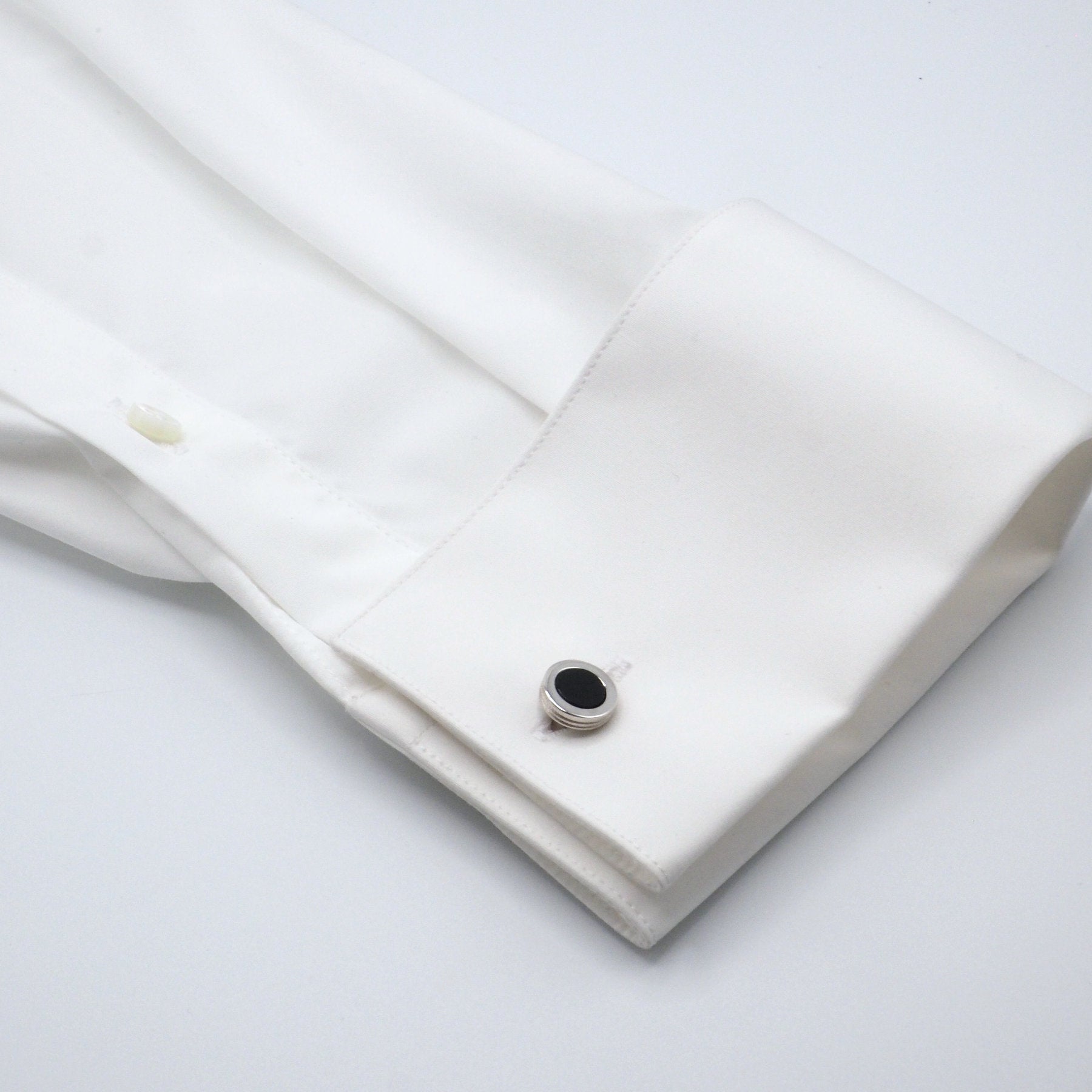 Elegantní černé kulaté manžetové knoflíky
