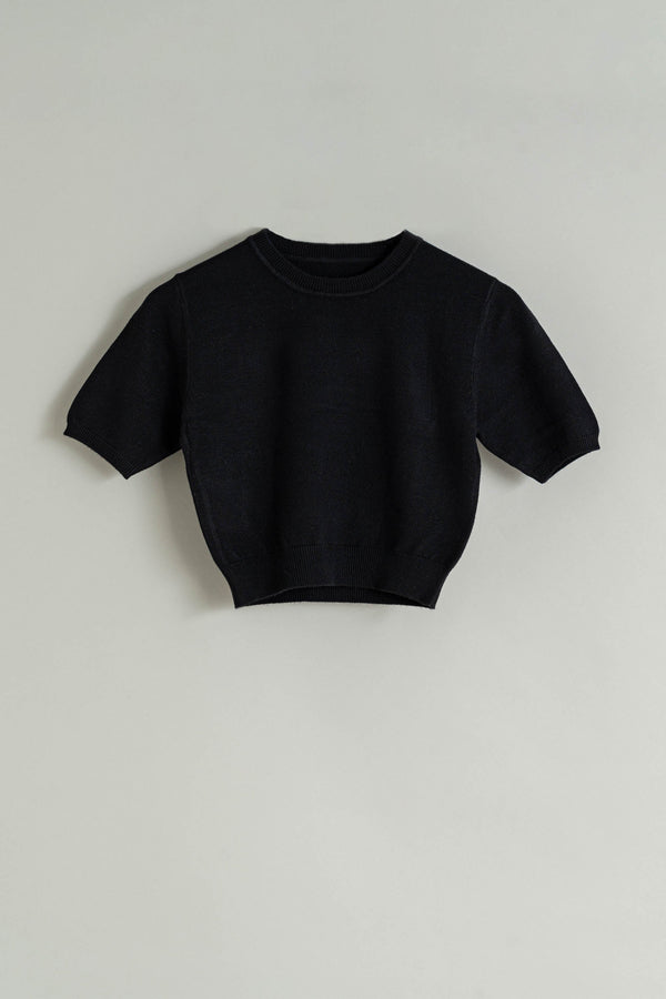 Black Short Sleeve Crop Top