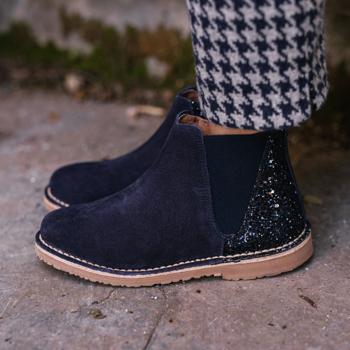 GLITTER ANKLE BOOT