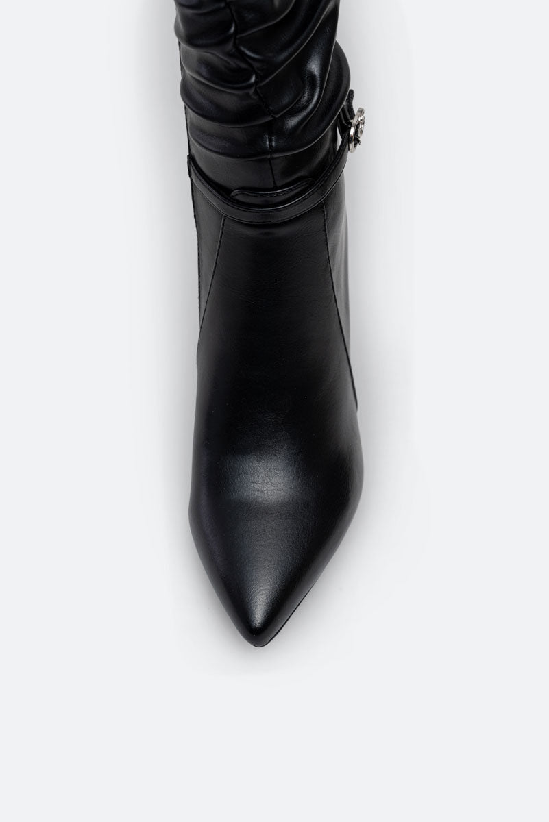 BOTA PRETA NATHALIE