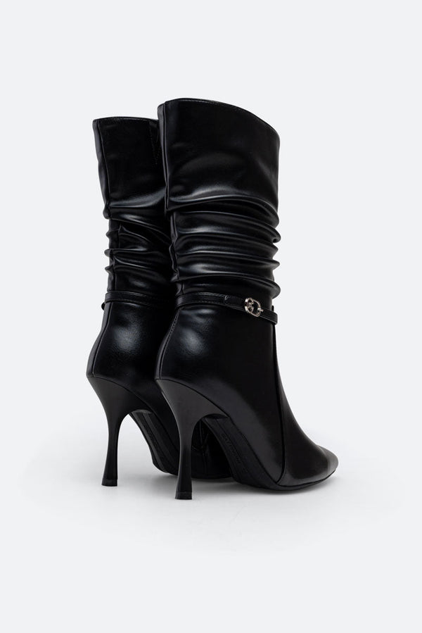 BOTA PRETA NATHALIE