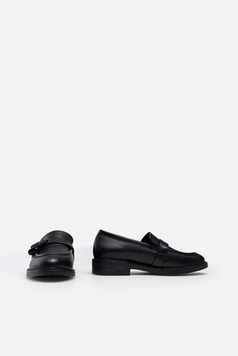 MOCASSIM PRETO EMPOEIRADO