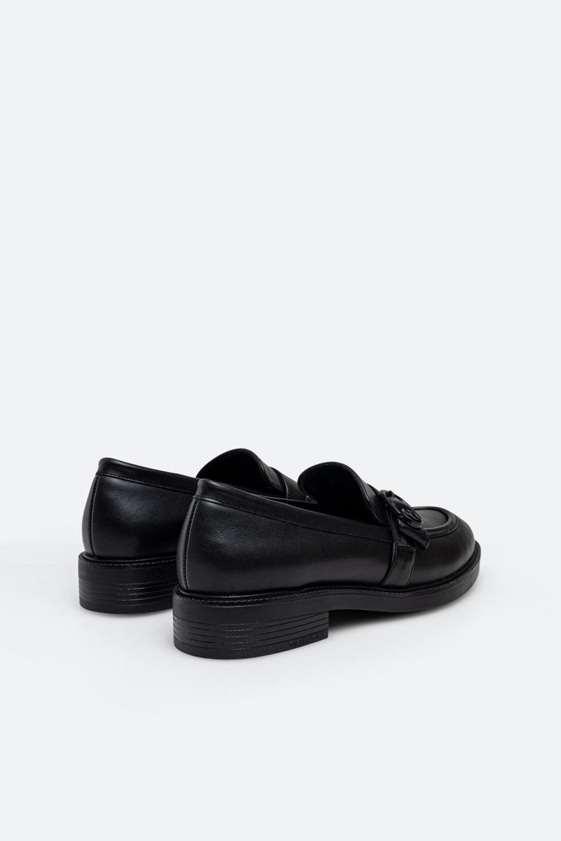 MOCASSIM PRETO EMPOEIRADO