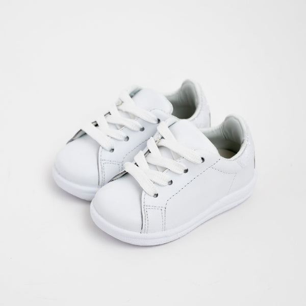 Sneakers baby con fiocco tulle