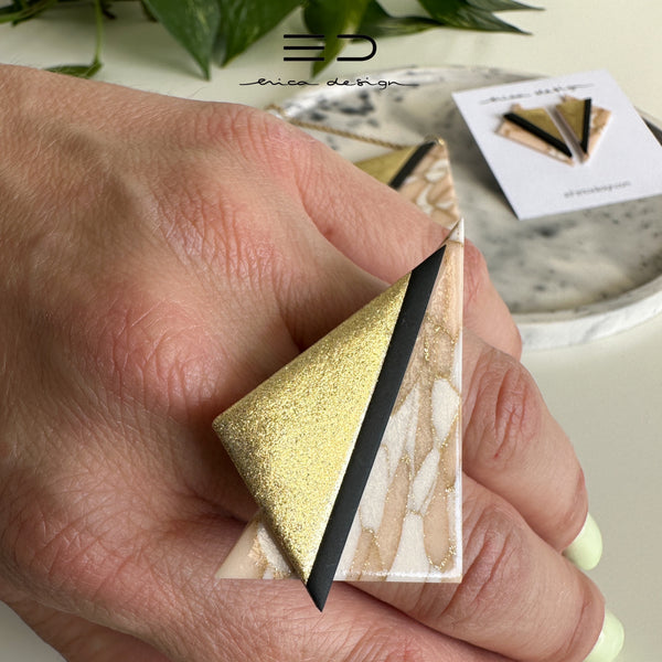 Asymmetric . LIMITED EDITION | powder gold black