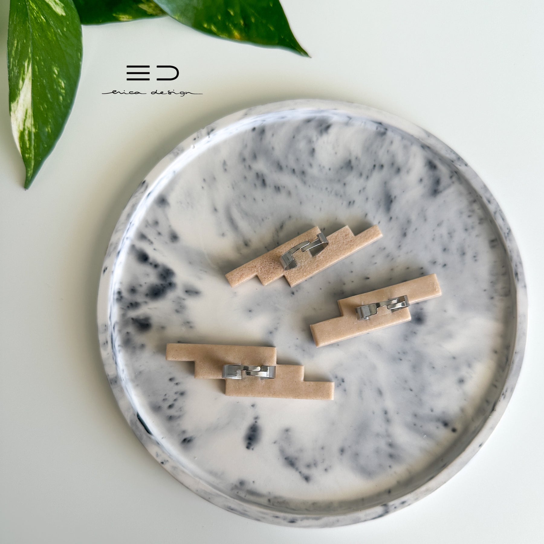 summertime marble | powdery gold | limited