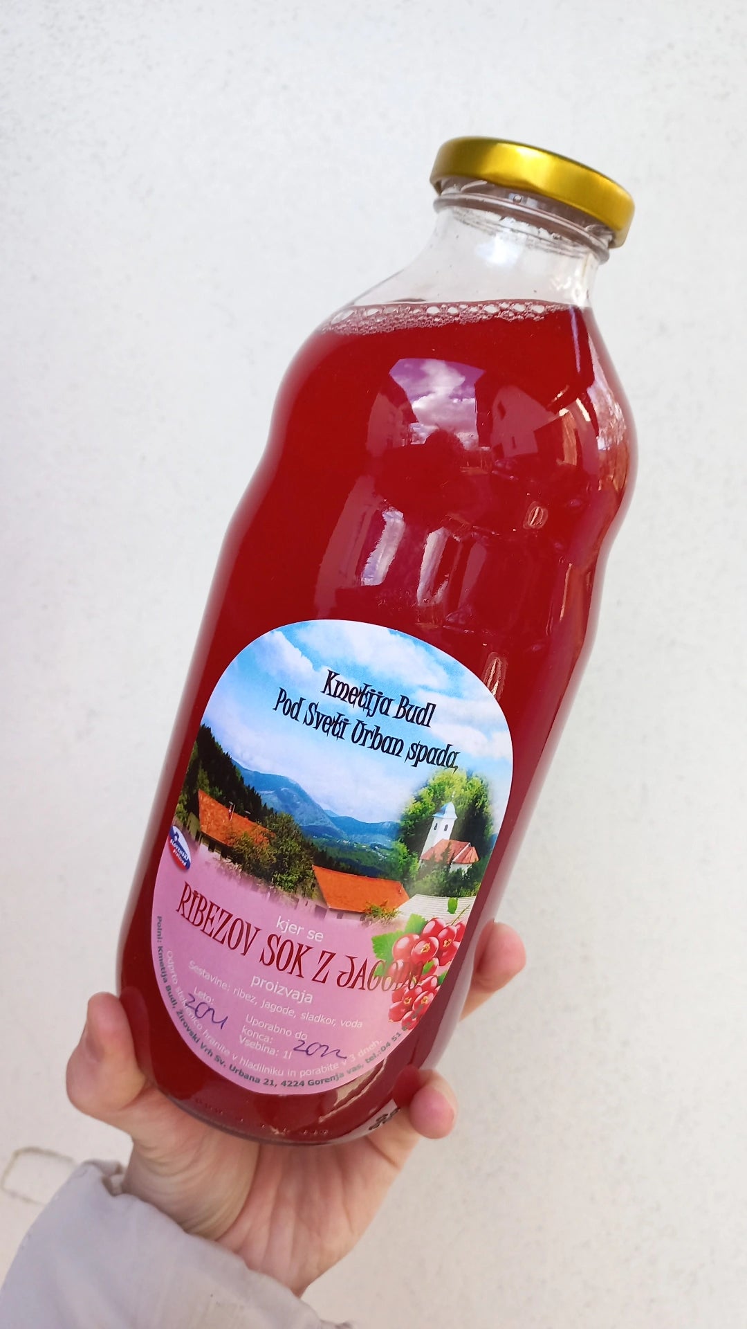 Blackcurrant juice with strawberry 1l