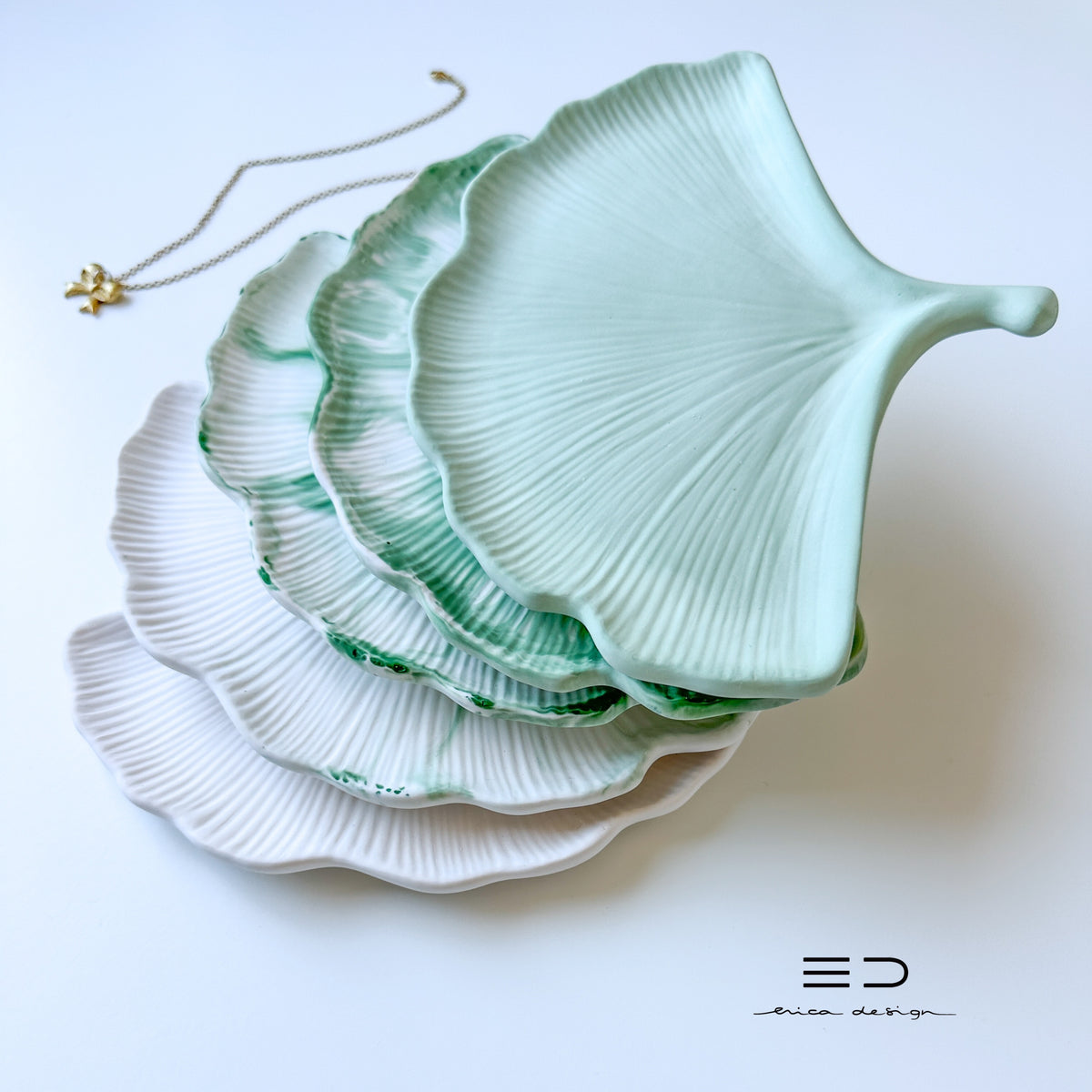 DECORATIVE GINKGO TRAY | WHITE GREEN