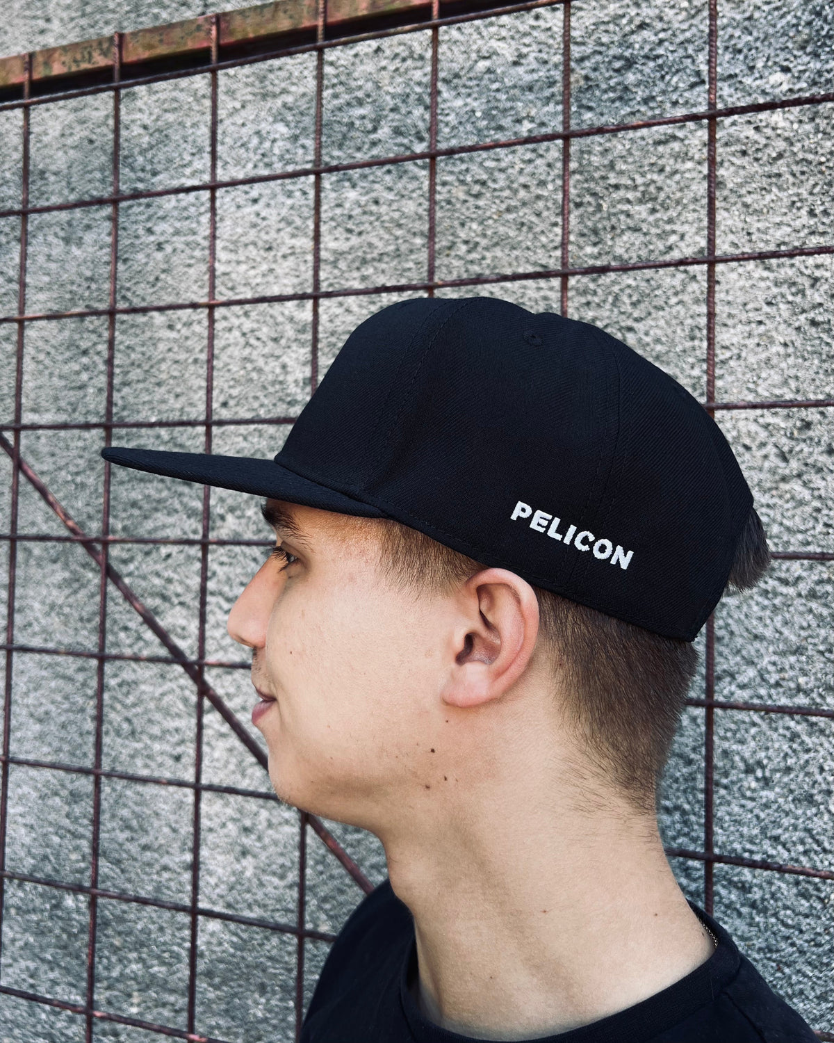 Snapback cap Pelicon with mascot for the 10th anniversary – unisex