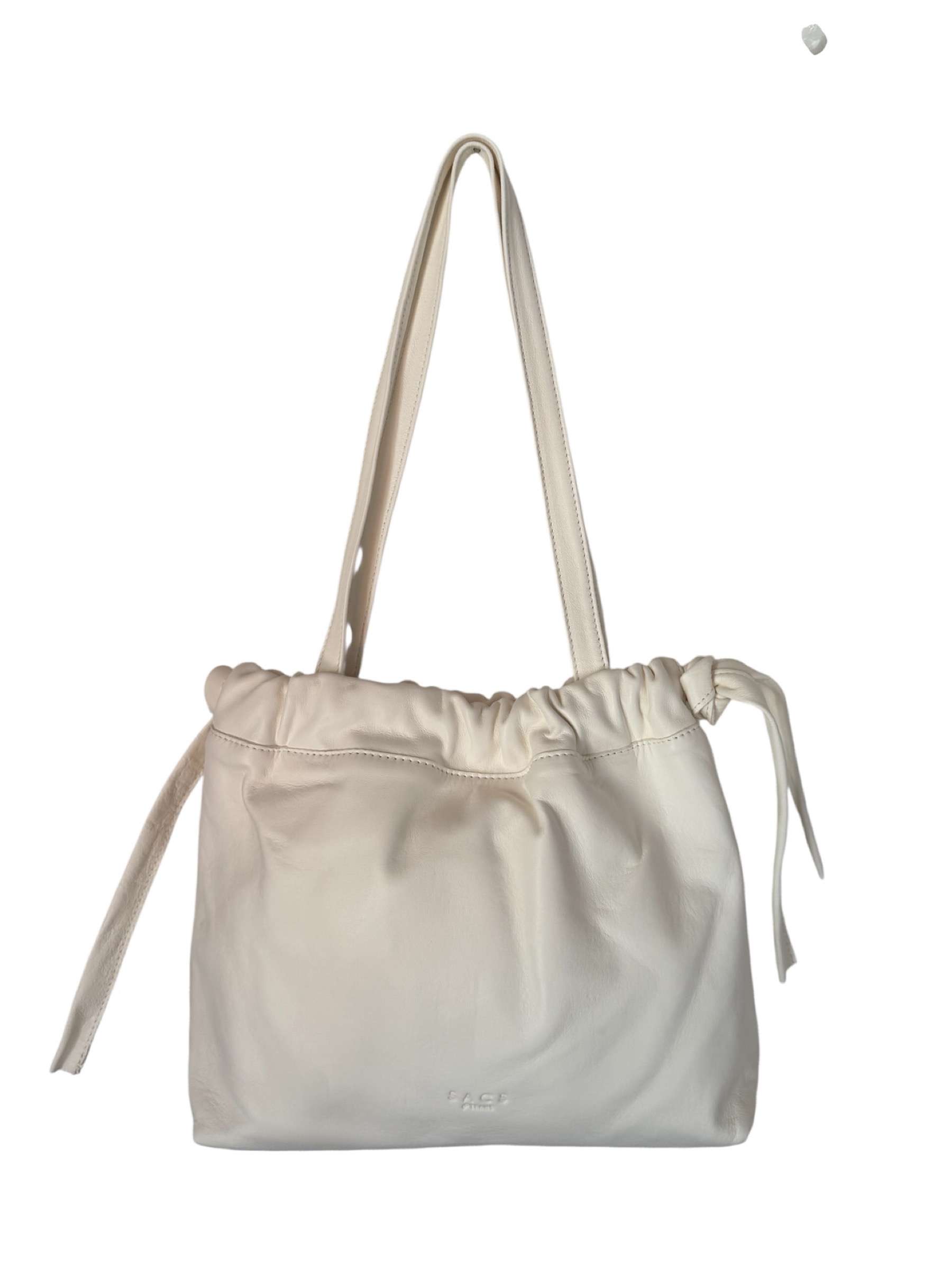 Ruffled Shopper with Talc