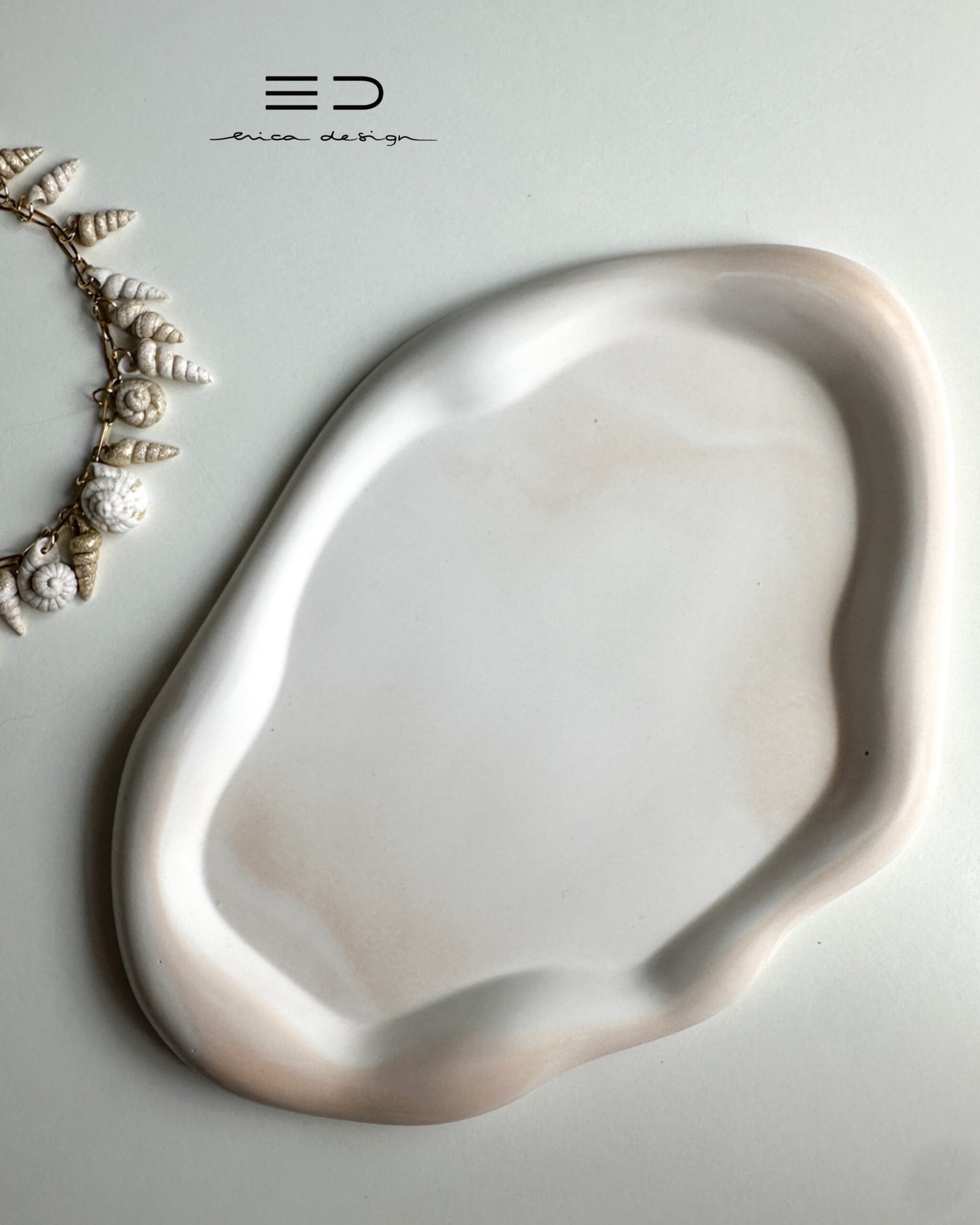 decorative tray wave | white beige
