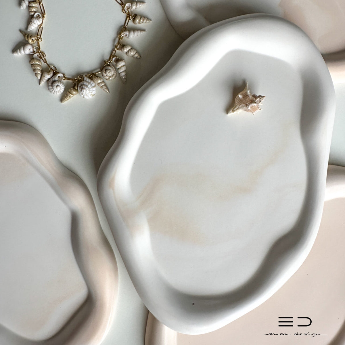 decorative tray wave | white beige