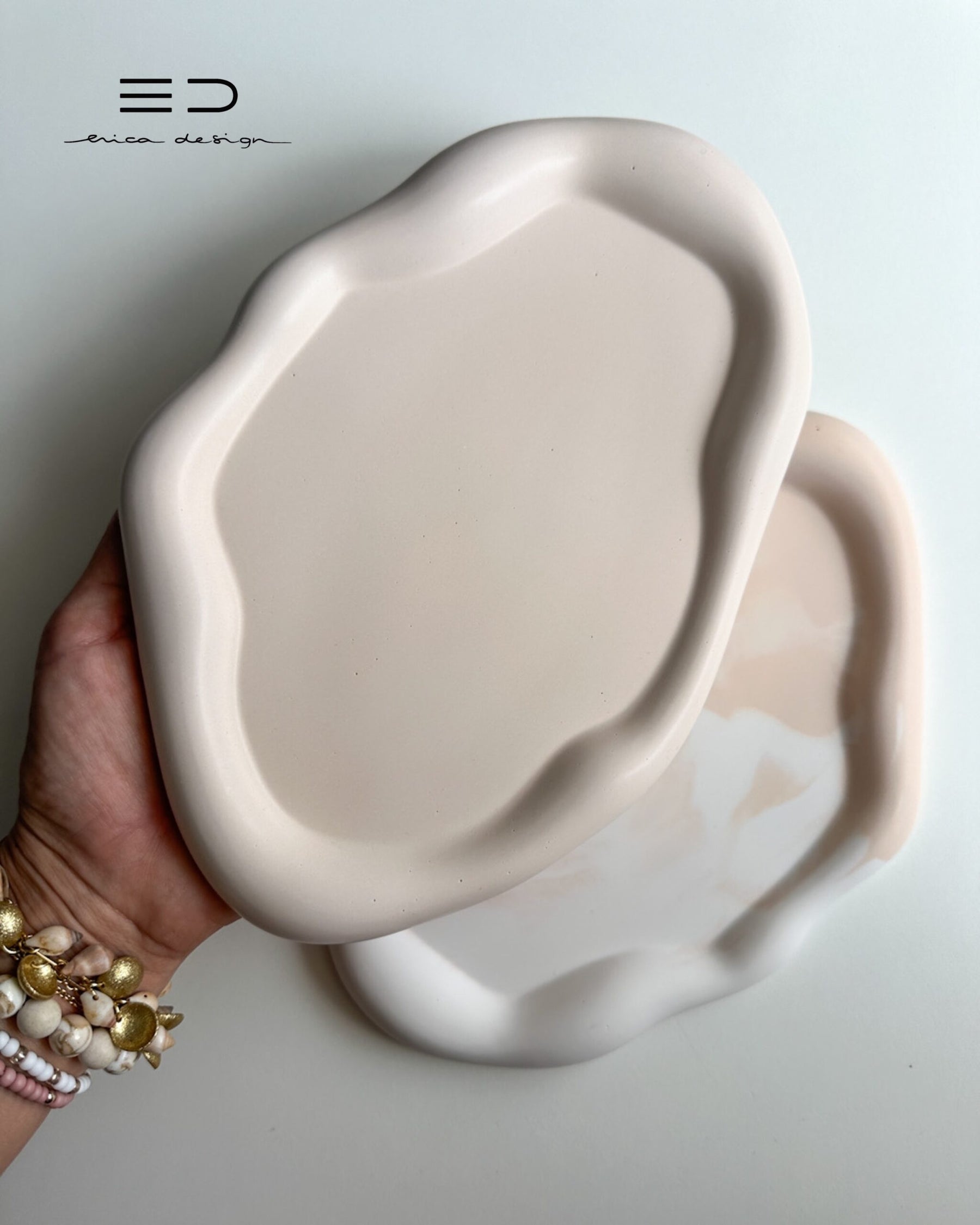 decorative tray (o)val | WHITE BEIGE