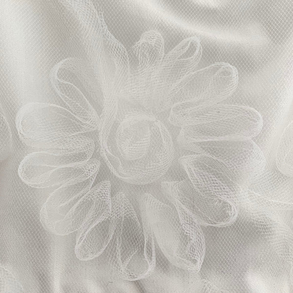 EMBROIDERED DAISY TULLE DRESS