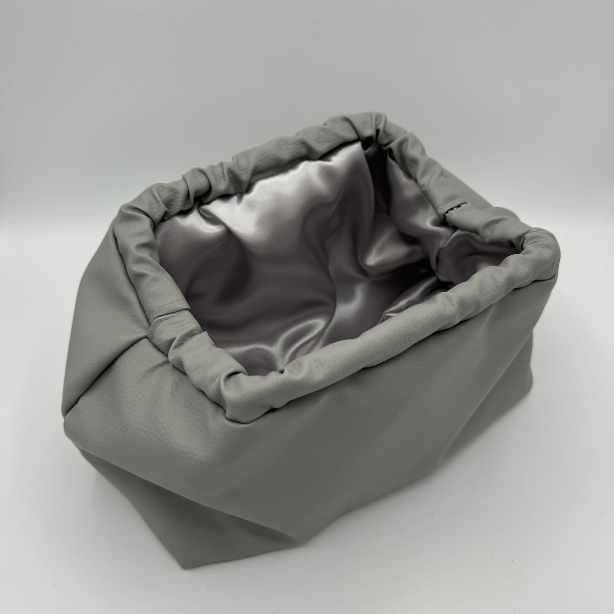 Bolsa de Eco-Couro Martelado