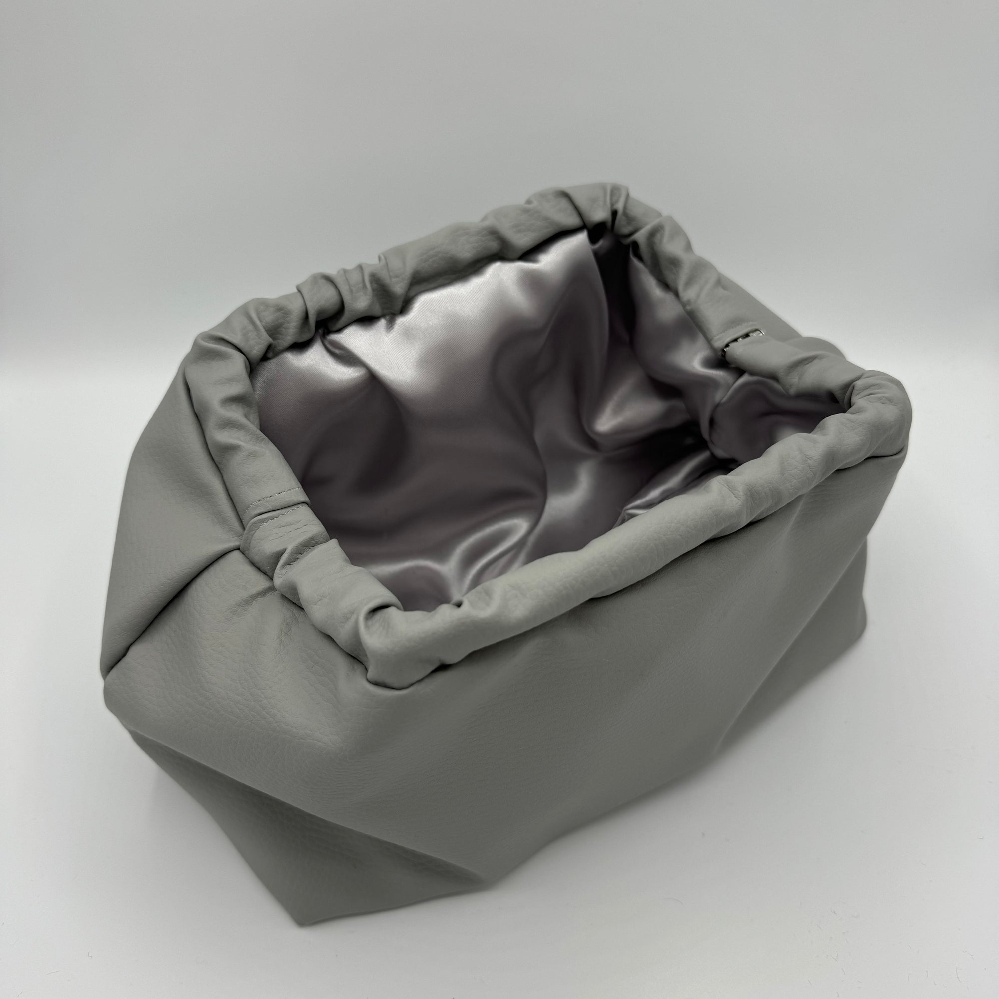 Bolsa de Eco-Couro Martelado