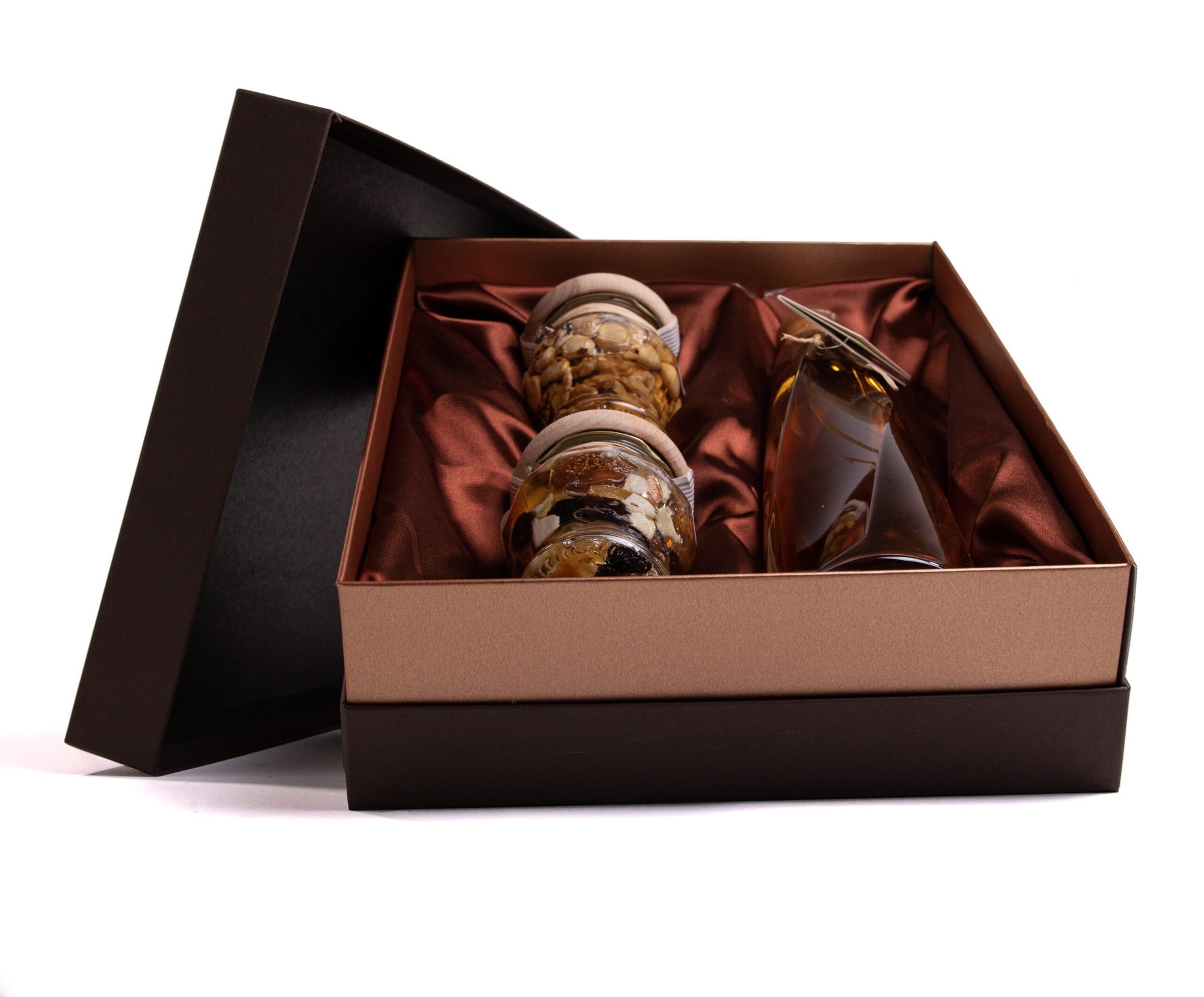 Luxusní set medu a brandy 0,5 l + 2x 250 g (Vlašské ořechy a lískové ořechy/sušené ovoce v medu)