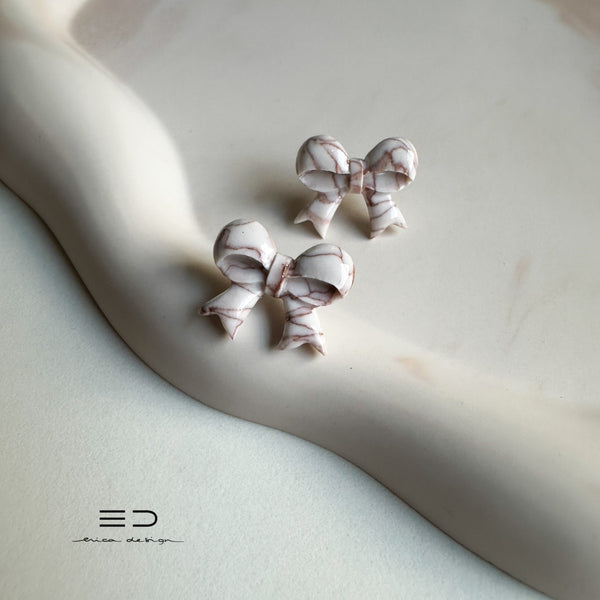 earrings bow | marble