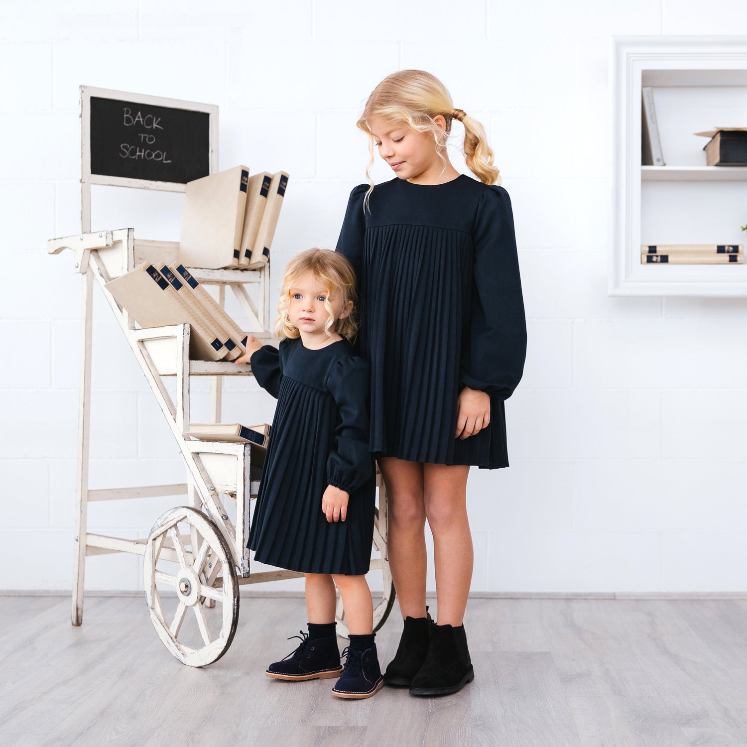 ABITO MANO LANA GONNA PLISSE'