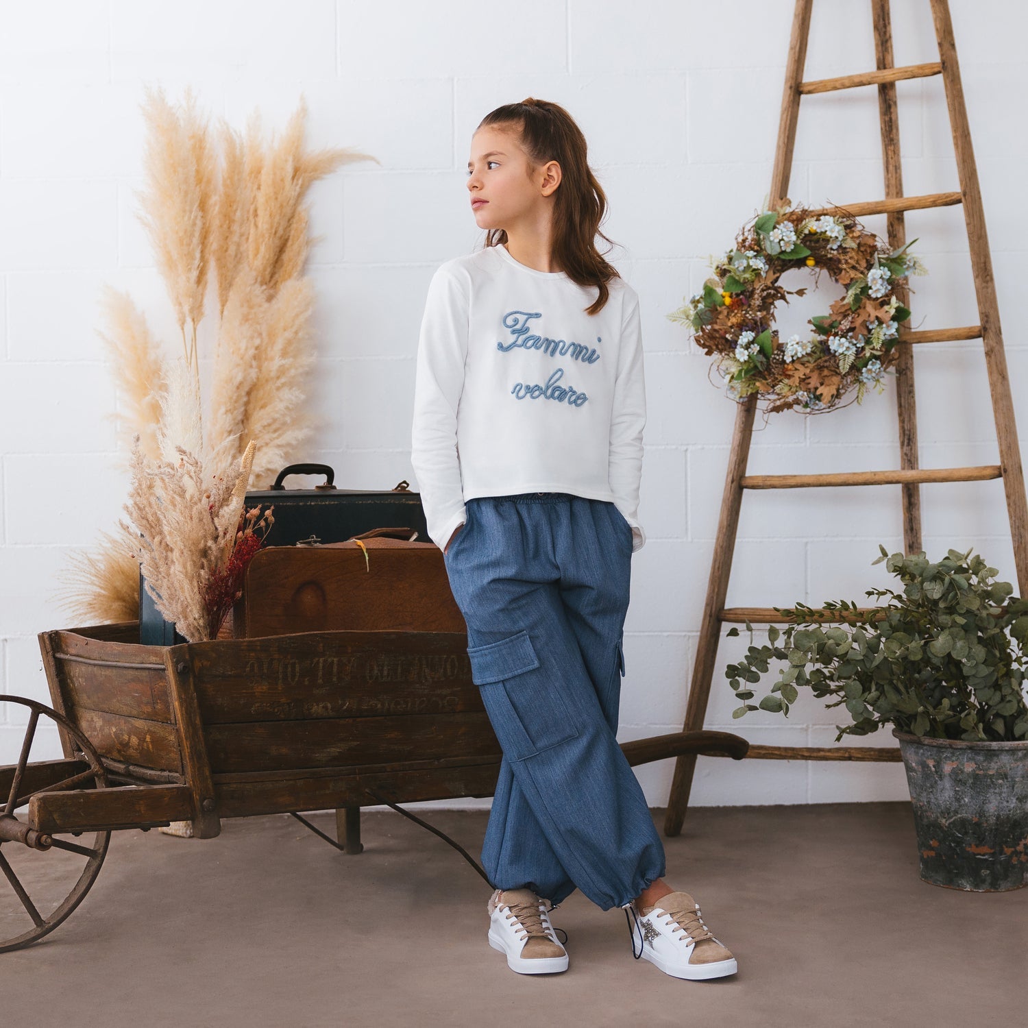 MAGLIA RICAMO FAMMI VOLARE