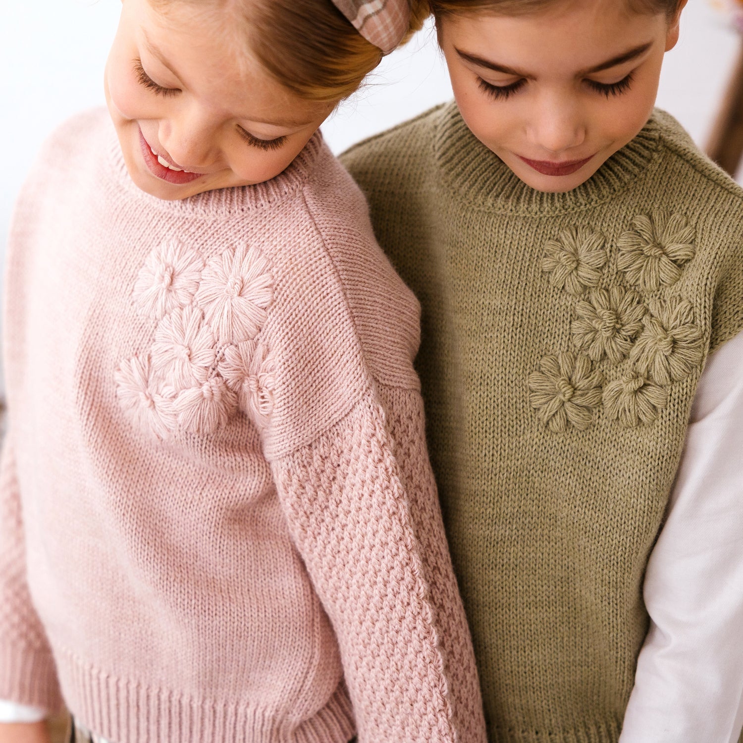 GILET CON RICAMO FLOREALE