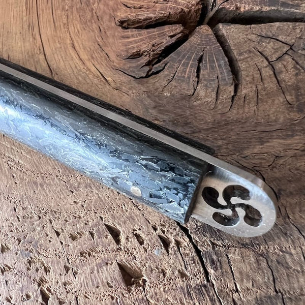 IRATY-couteau-basque-de-table-carbone-composite