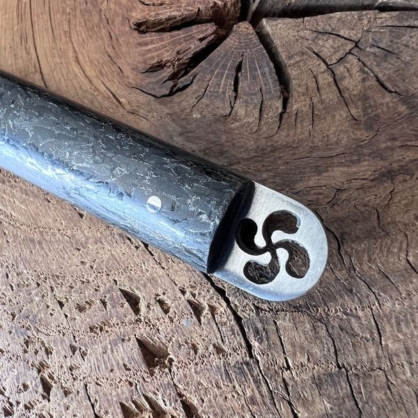 IRATY-couteau-basque-de-table-carbone-composite