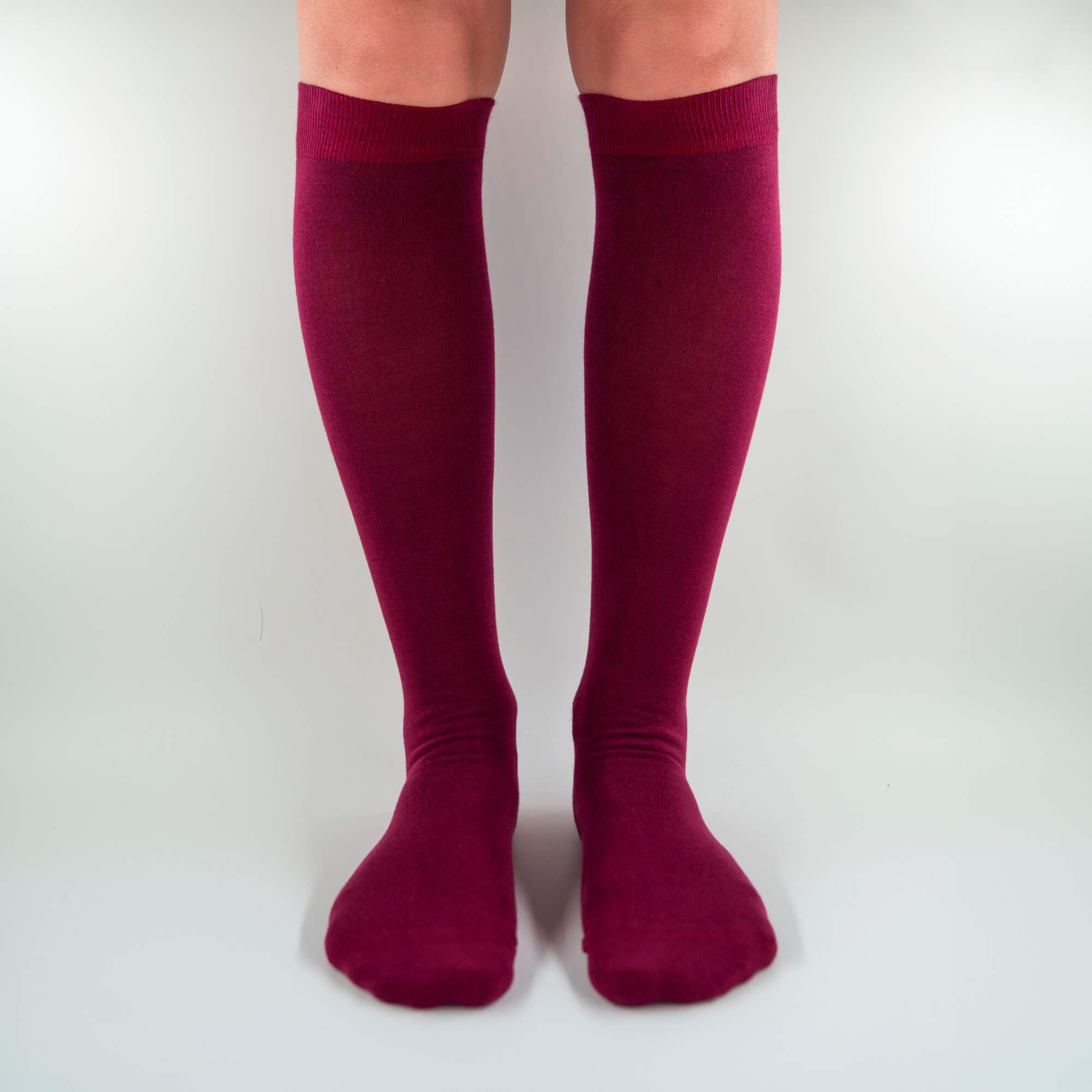 Jasmine - Long solid color socks in soft Makò cotton