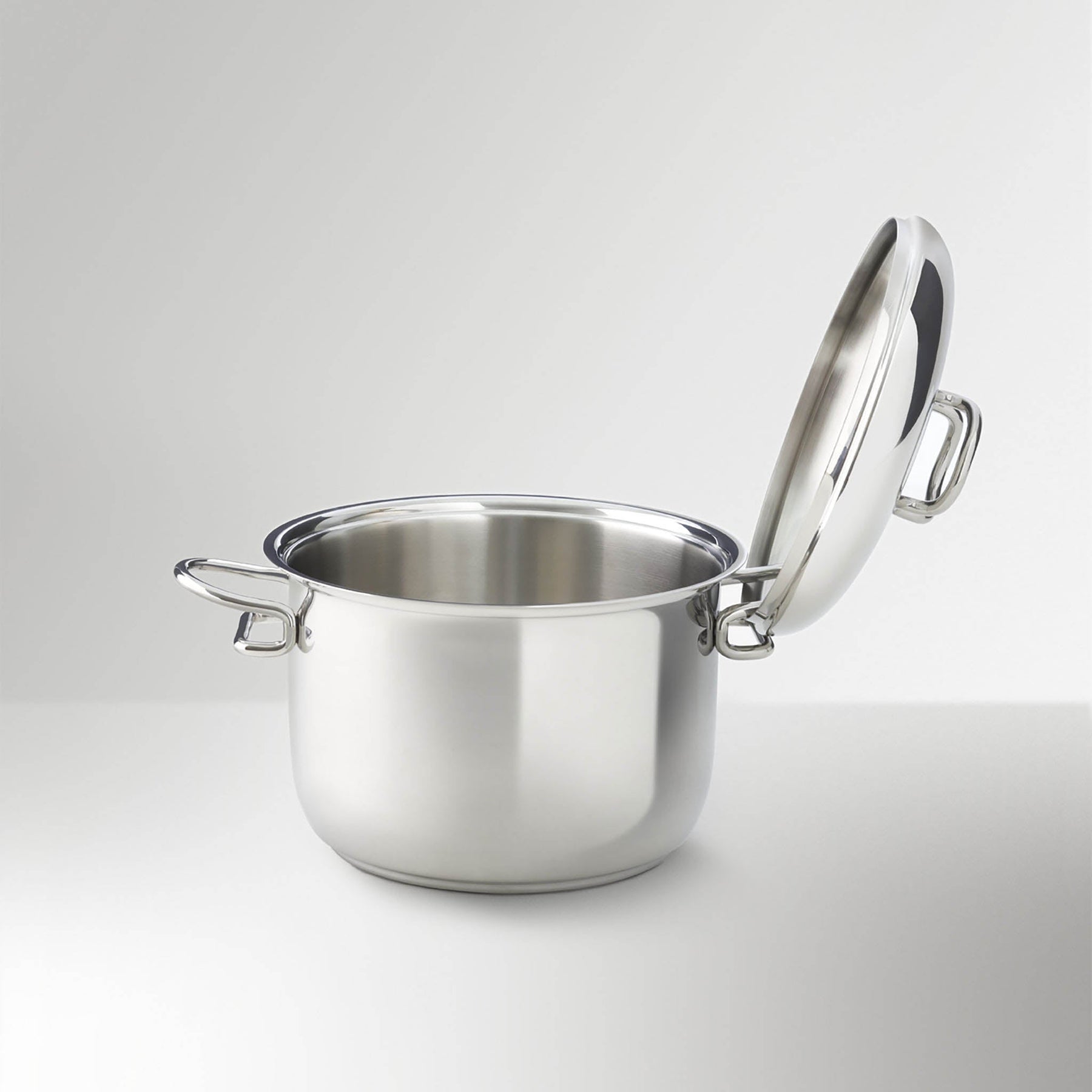 KAREN - 24 cm SAUCEPAN WITH LID - SERAFINO ZANI
