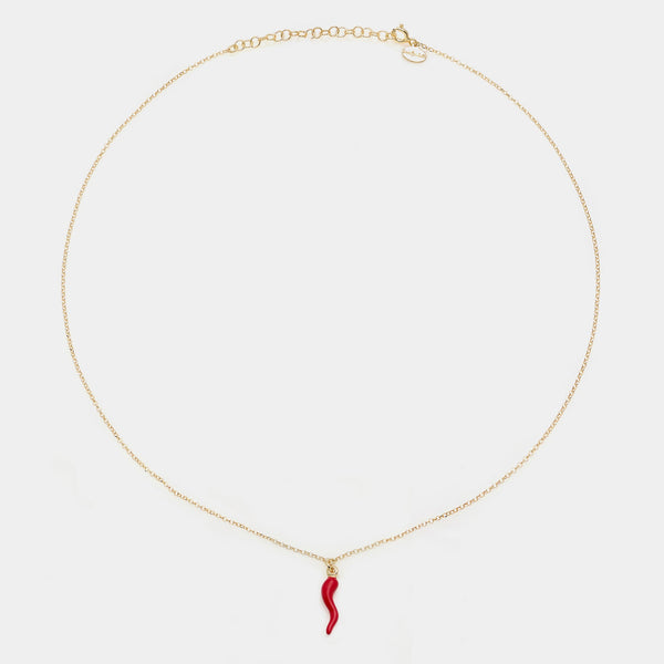Collar de plata chapada en oro con colgante de cuerno esmaltado