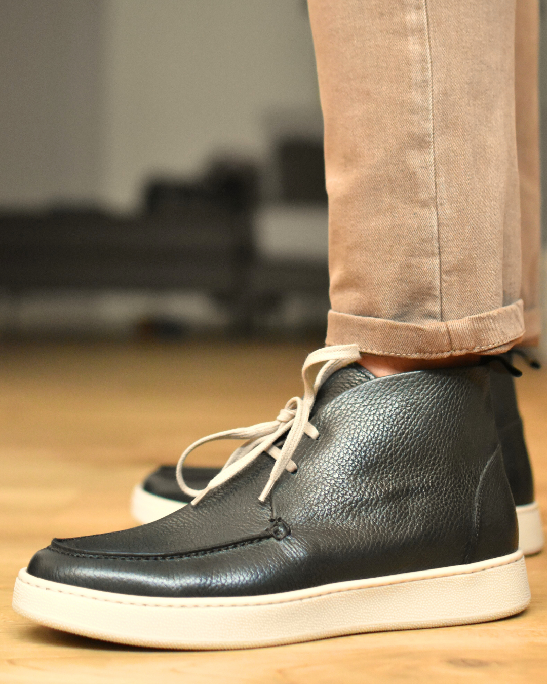 LEUCA - Zeleni usnjeni